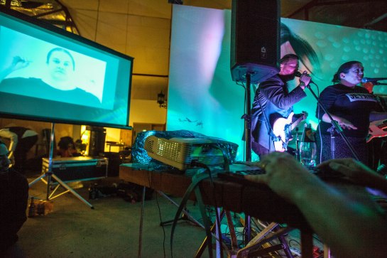 Adam Thomas - Faux Faux Amis